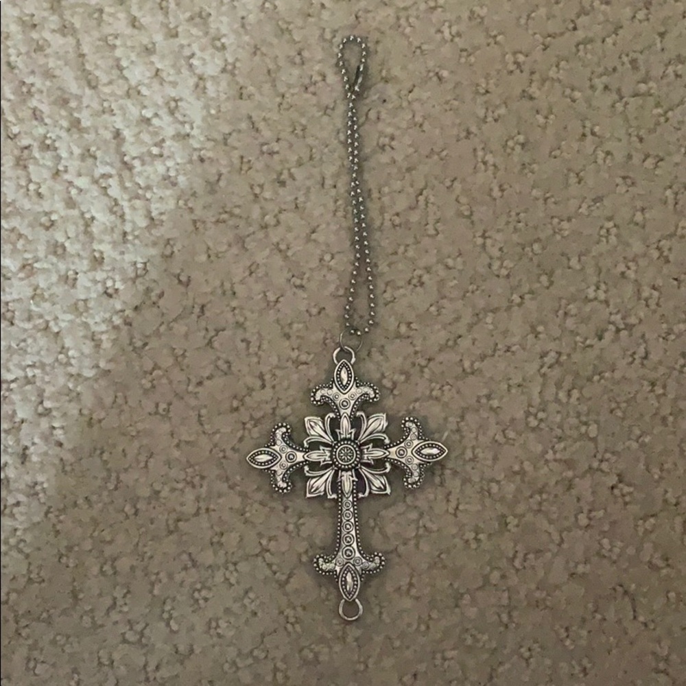 Cross pendant